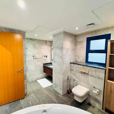 Estatesmen Palm Jumeirah Luxury Family Friendly Villa Dubai Exterior photo