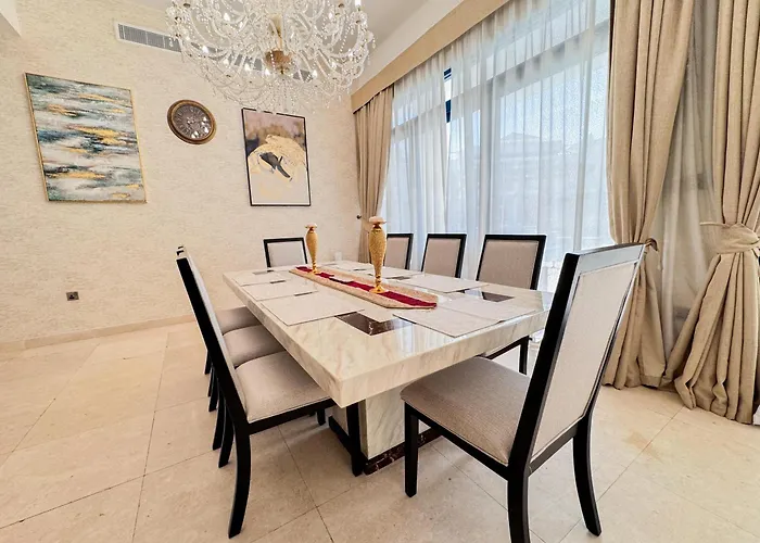Estatesmen Palm Jumeirah Luxury Family Friendly Villa