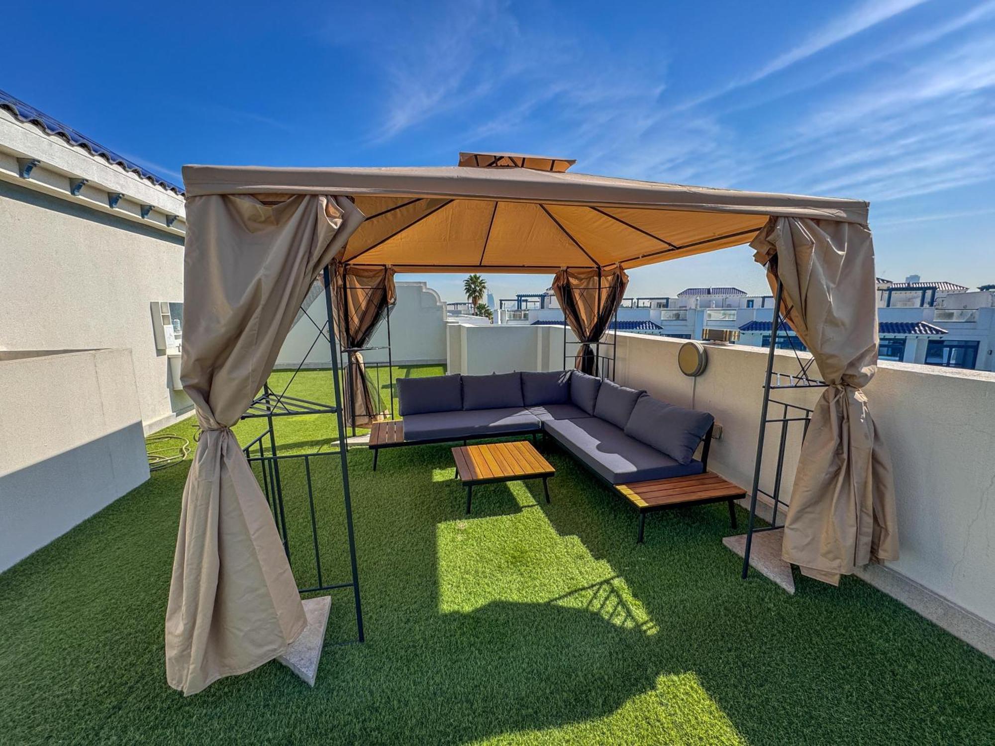 Villa Estatesmen Palm Jumeirah Luxury Family Friendly Dubai